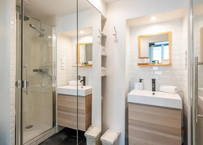 Apartman Modern Spacious Only 1 Minute Away From The Place De La Republique
