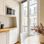 Modern Spacious Only 1 Minute Away From The Place De La Republique * 파리